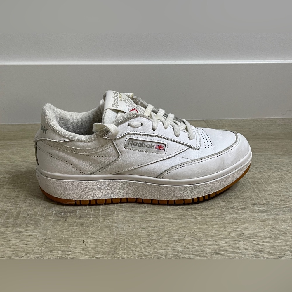 Reebok Club C Extra Platform Sneakers White Gum Sole Women’s 6 - Picture 8 of 13